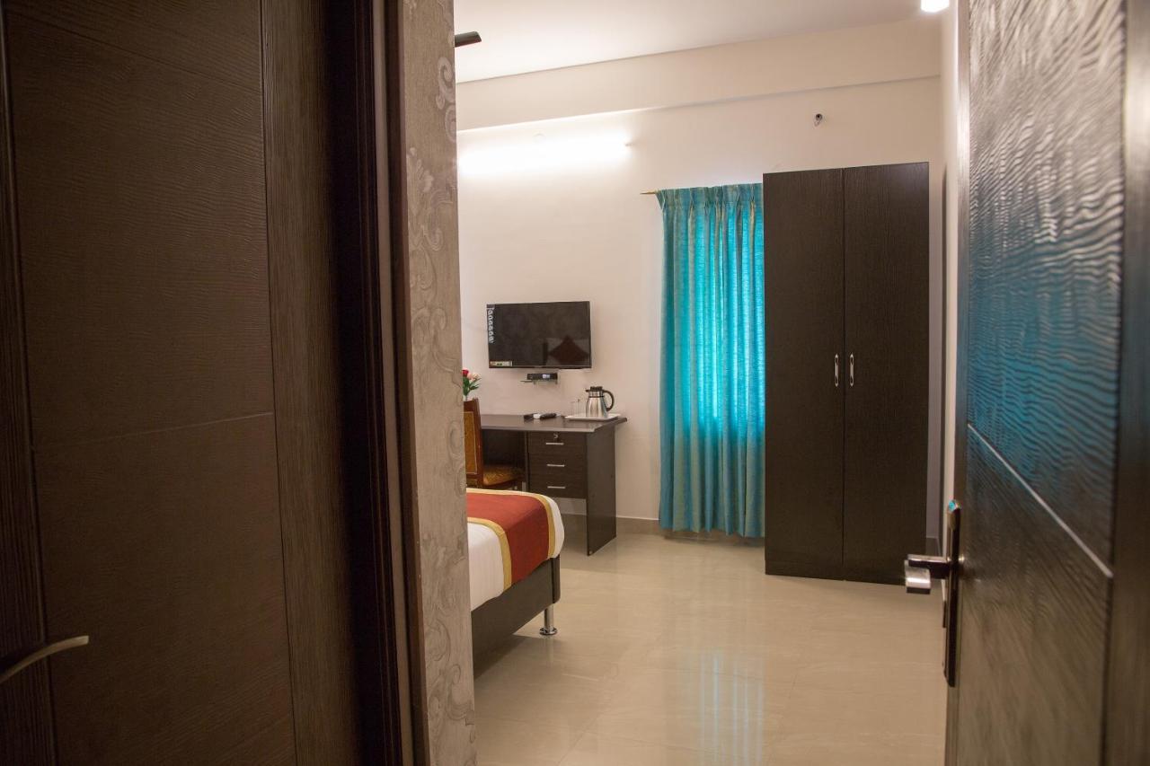 Oyo 8737 King Suites Bangalore Ngoại thất bức ảnh