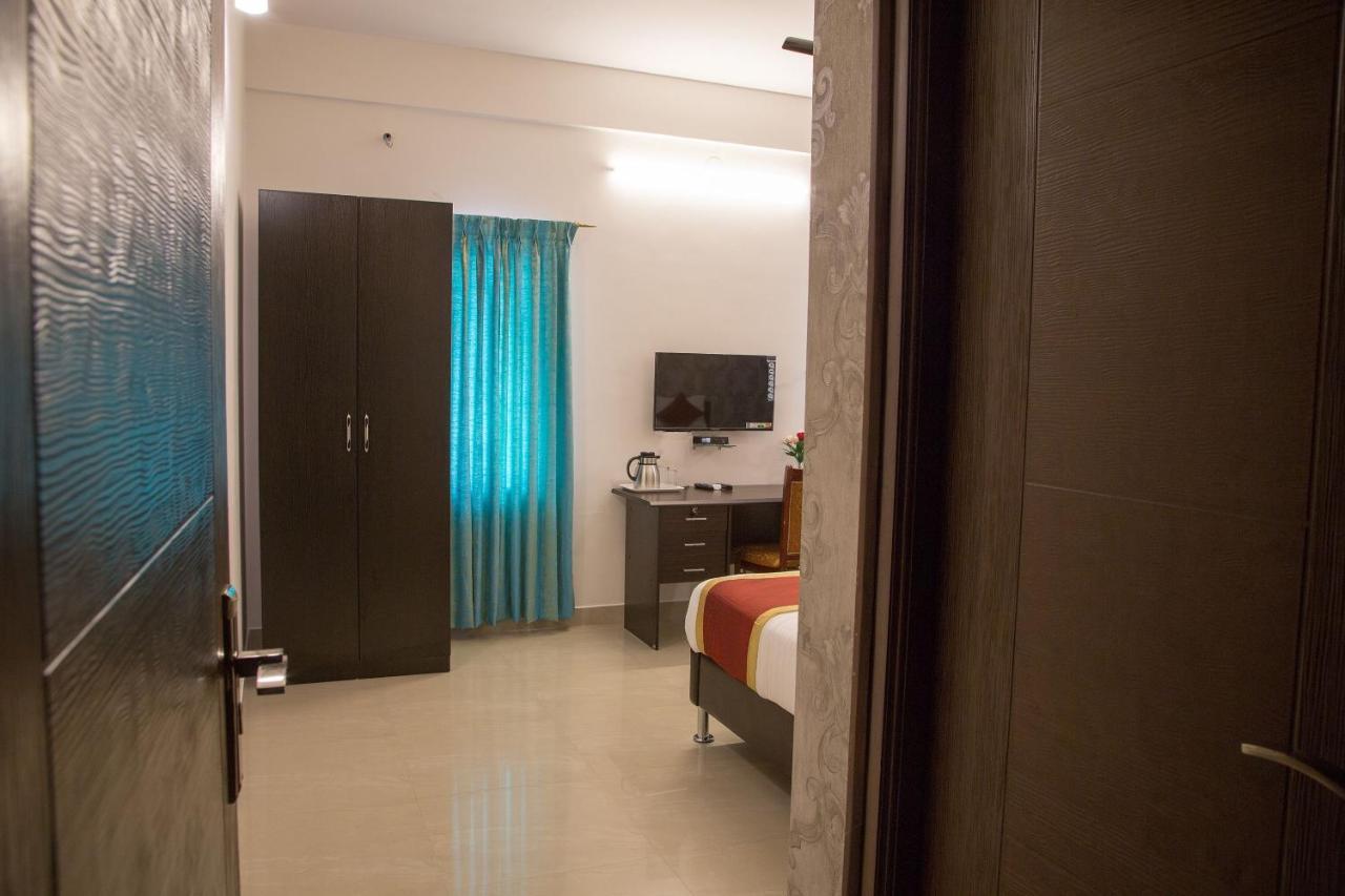 Oyo 8737 King Suites Bangalore Ngoại thất bức ảnh